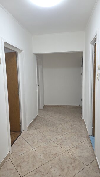 Colentina Rau, Radovanu, semistradal, centrala termica proprie