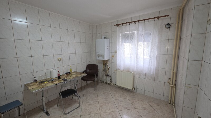 Colentina Rau, Radovanu, semistradal, centrala termica proprie